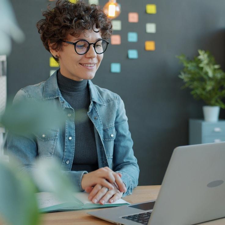 Photo-realistic 3D product render example